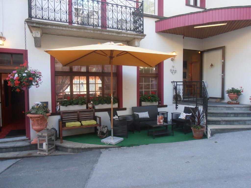 Hotel Restaurant Escher Leukerbad Luaran gambar